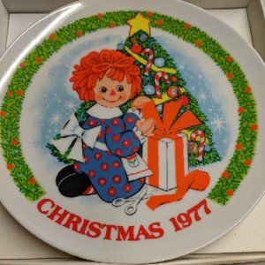 Raggedy Ann 1977 Christmas Plate